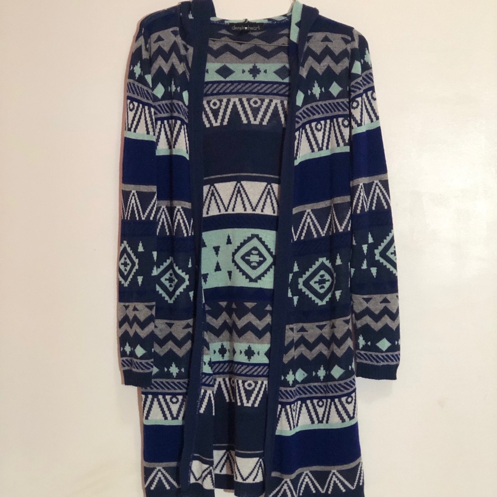 Beautiful long sweater💙